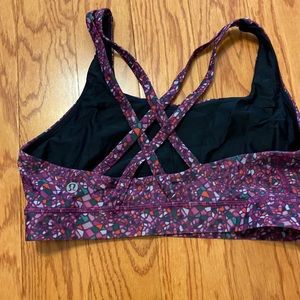 Lululemon energy bra size 6